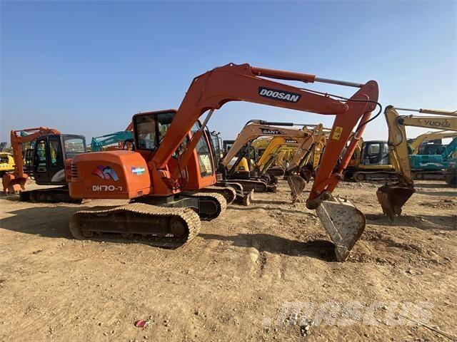 Doosan DH70-7 Pásová rýpadla
