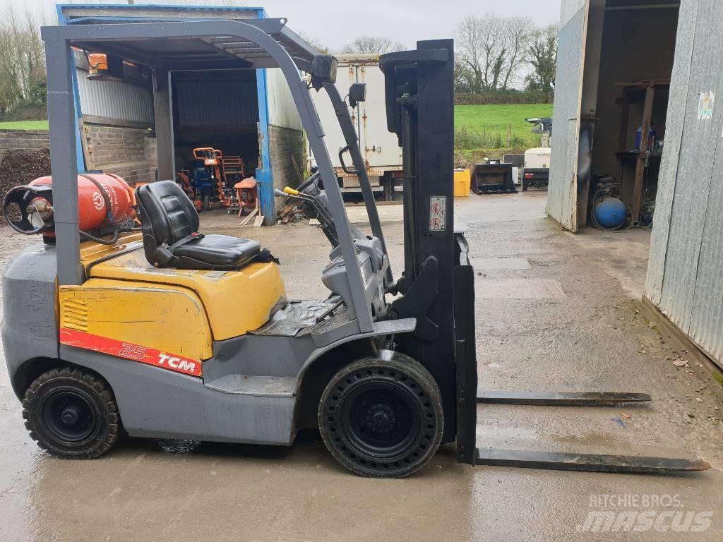 TCM FG25T3 LPG vozíky