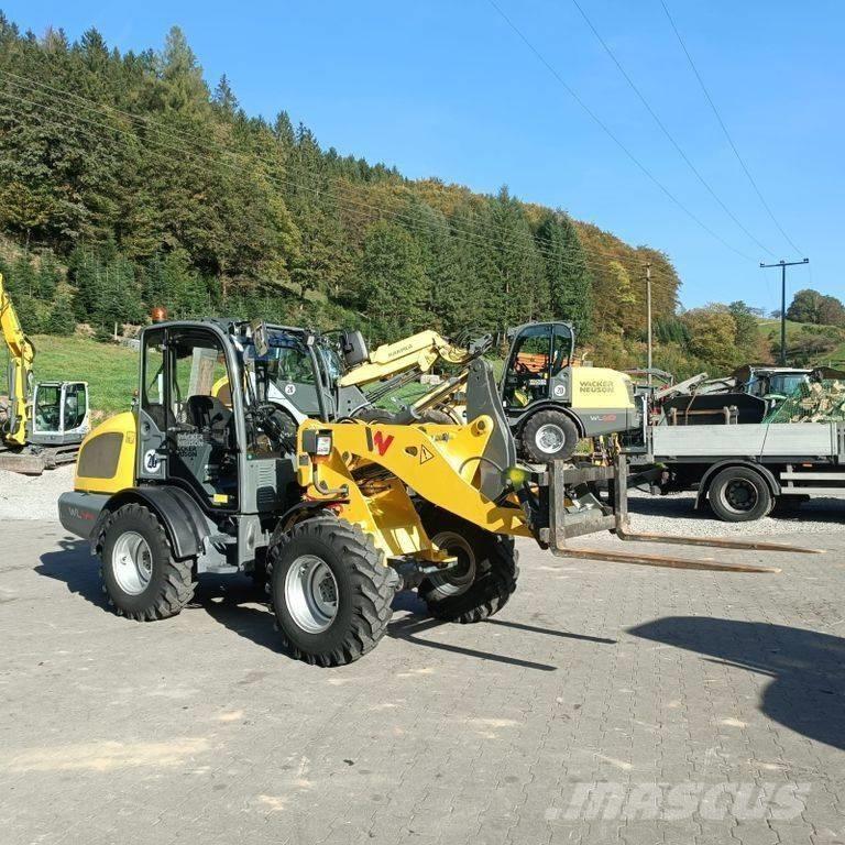 Wacker Neuson WL 44 Kolové nakladače