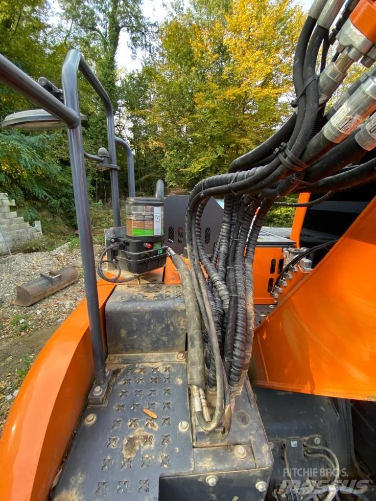 Doosan DX 140 LCR-5 Pásová rýpadla