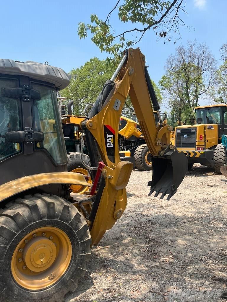 CAT CAT420F Kolové nakladače