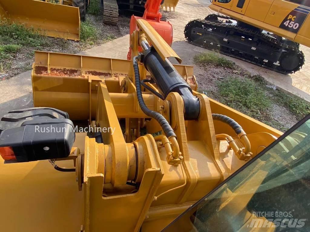 CAT 966 H Kolové nakladače
