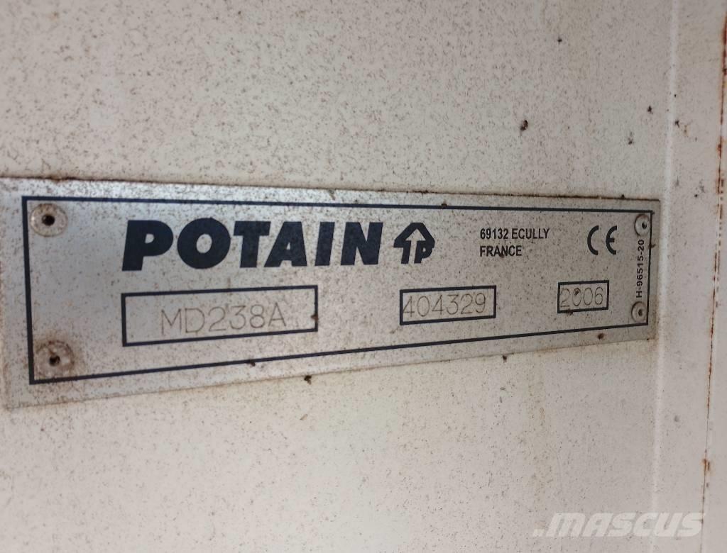 Potain MD238A-J10 Stavební jeřáby