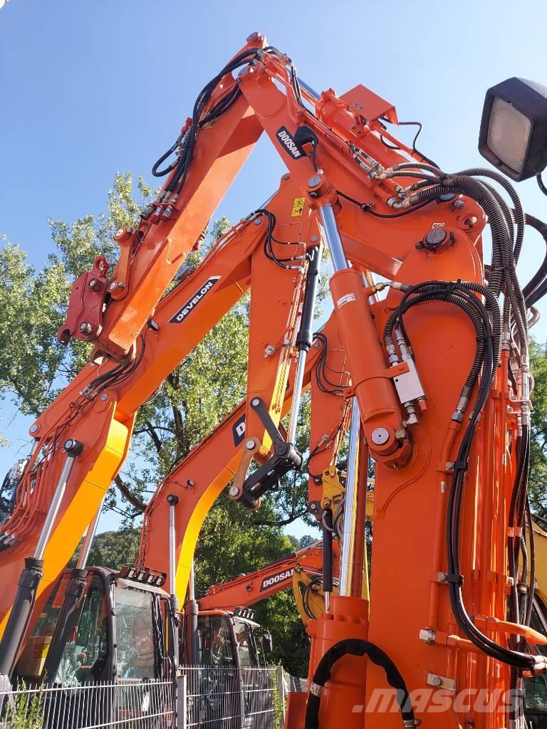 Develon DX 85 R-3 Midi rýpadla 7t - 12t