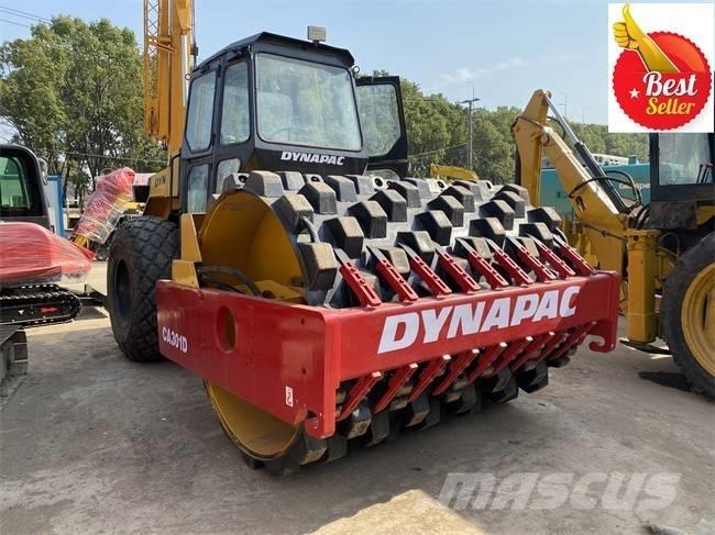 Dynapac CA 301 D Tahačové válce