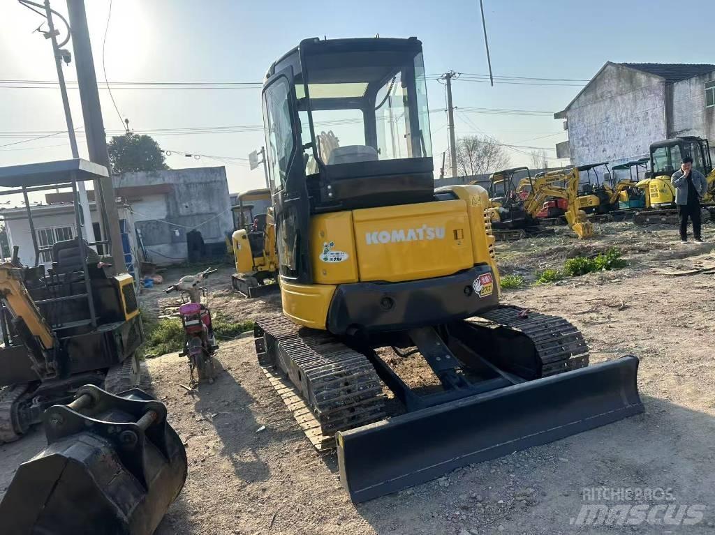Komatsu PC 40 Pásová rýpadla