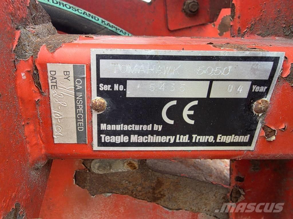 TEAGLE TOMAHAWK 5050 Drtiče a řezače balíků