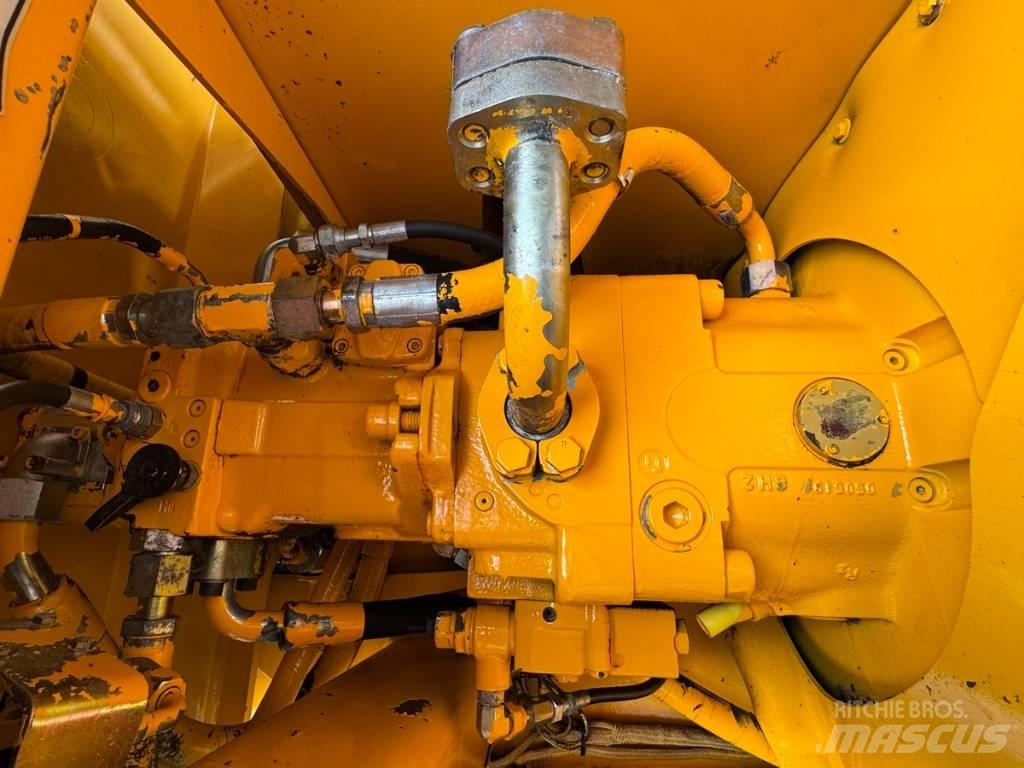 CAT M 316 C Kolová rýpadla