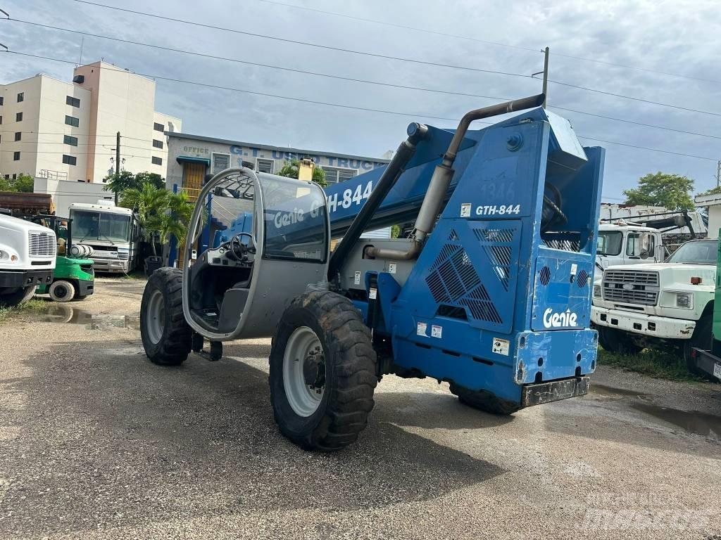Genie GTH 844 Teleskopické manipulátory