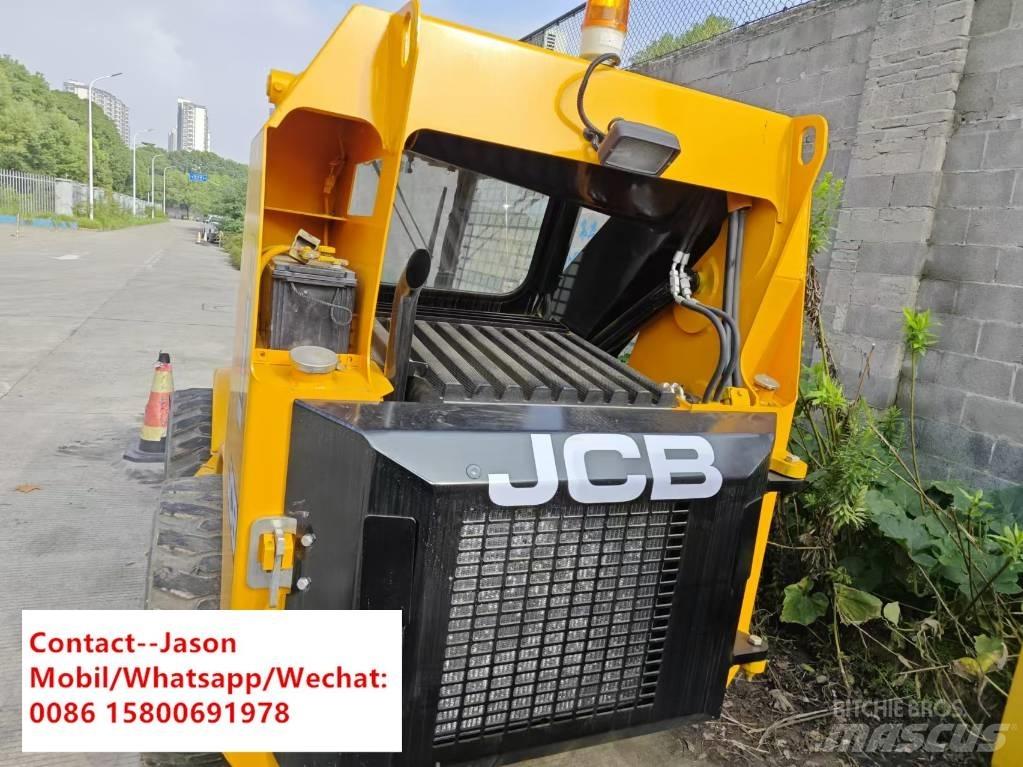 JCB 185 Smykem řízené nakladače