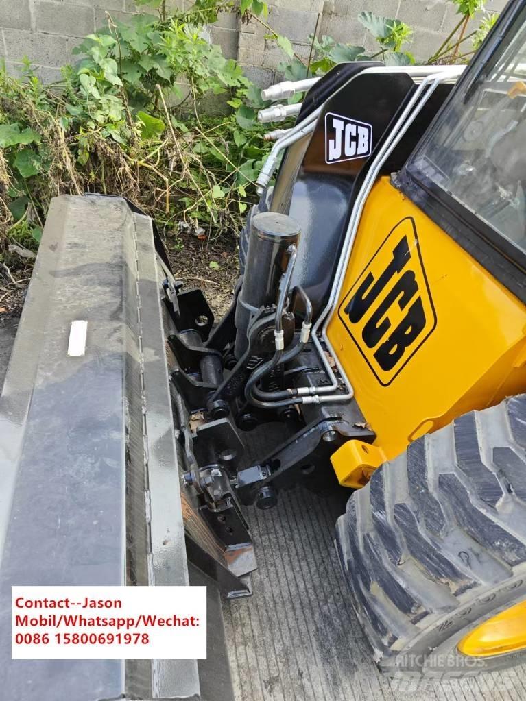JCB 185 Smykem řízené nakladače