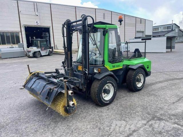 LM Trac 485 Kompaktní traktory