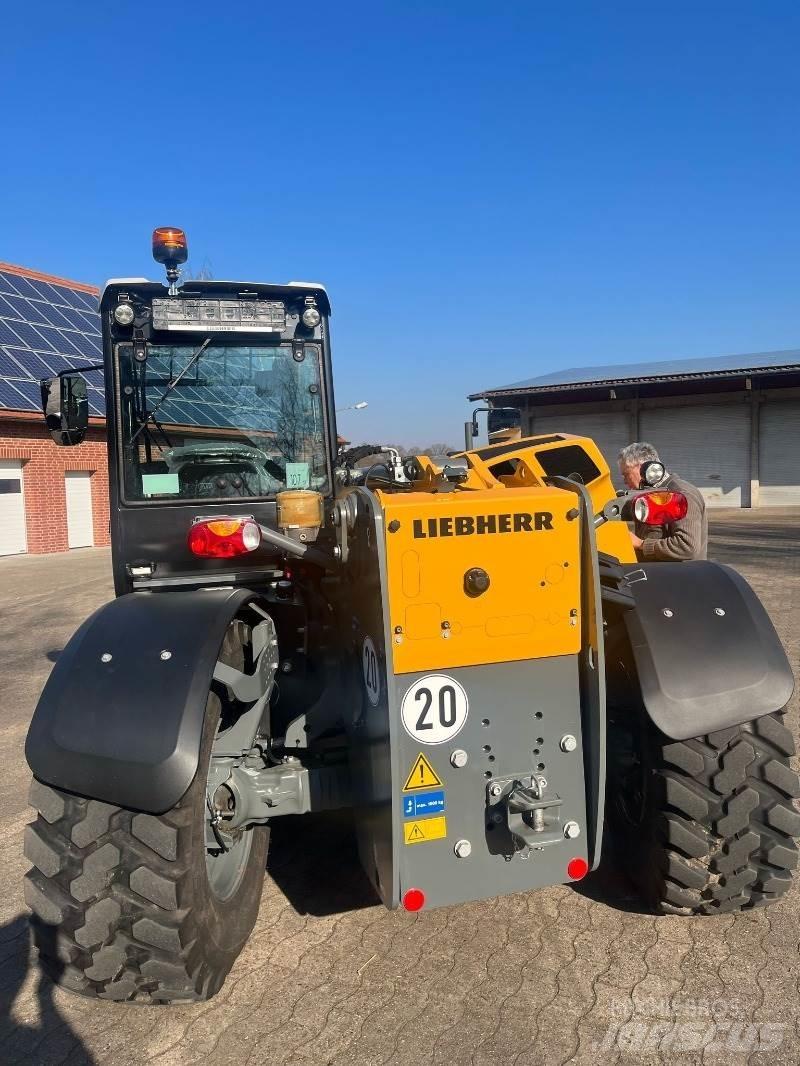 Liebherr T 33-10s Teleskopické manipulátory