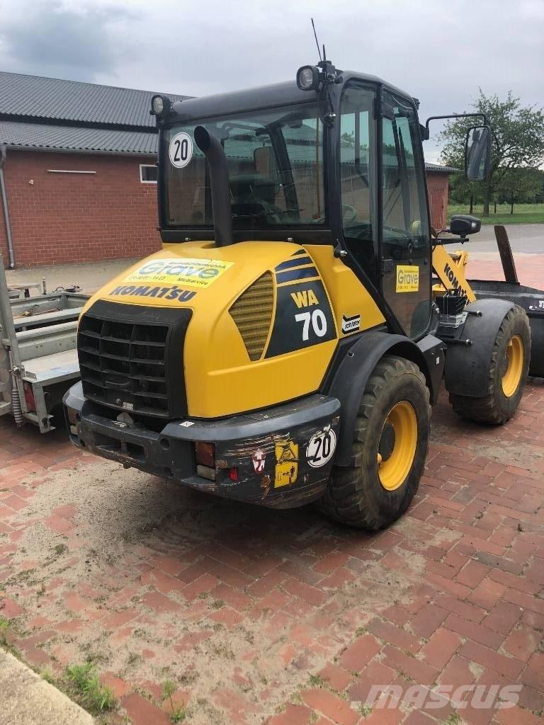 Komatsu WA 70-7 Kolové nakladače