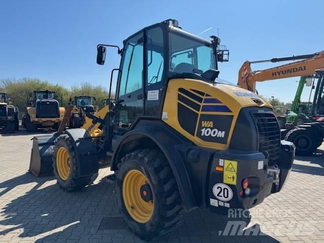 Komatsu WA 100 M Kolové nakladače