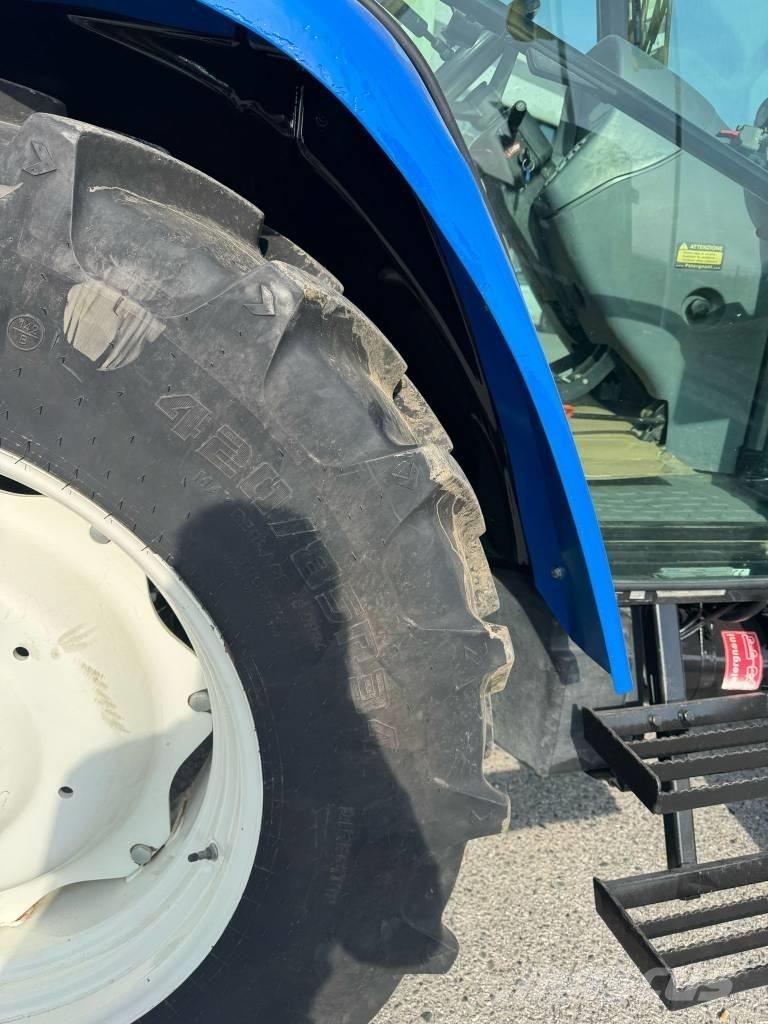 New Holland TL 90 A Traktory