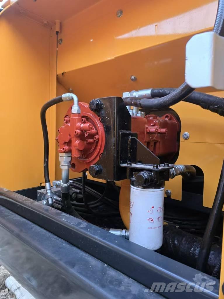 Hyundai R 220-9 S Pásová rýpadla