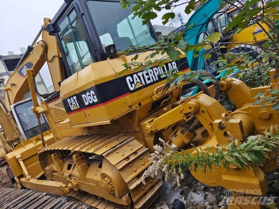 CAT D6G Pásové dozery