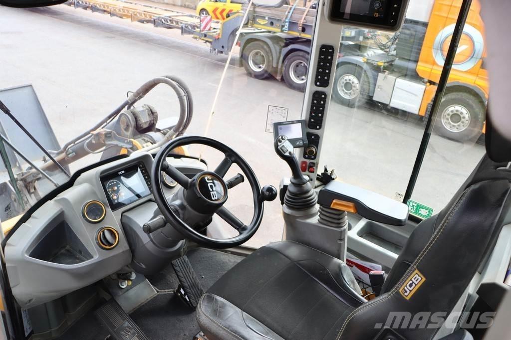JCB 427 HT T4F Kolové nakladače