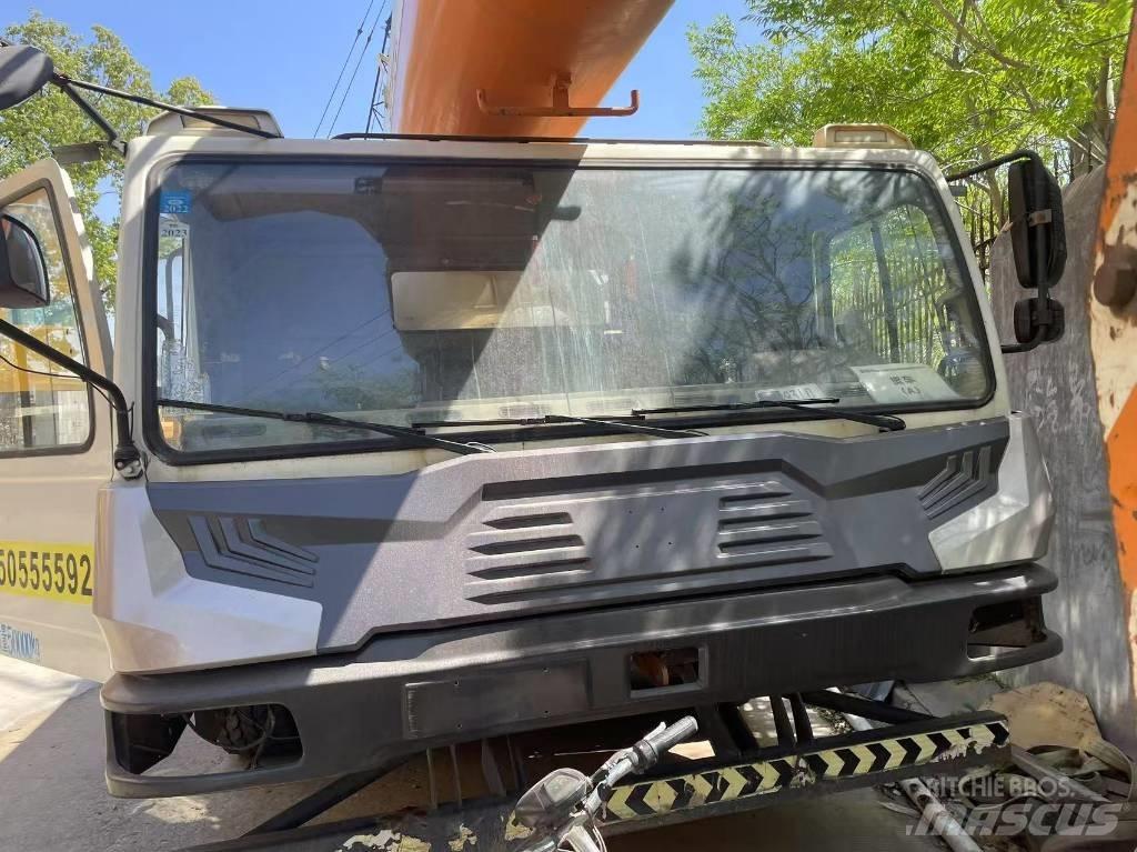 Zoomlion ZTV550 Univerzální terénní jeřáby