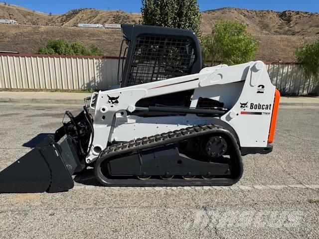 Bobcat T 630 Smykem řízené nakladače