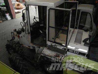 Schaeff SKL 832 Kolové nakladače