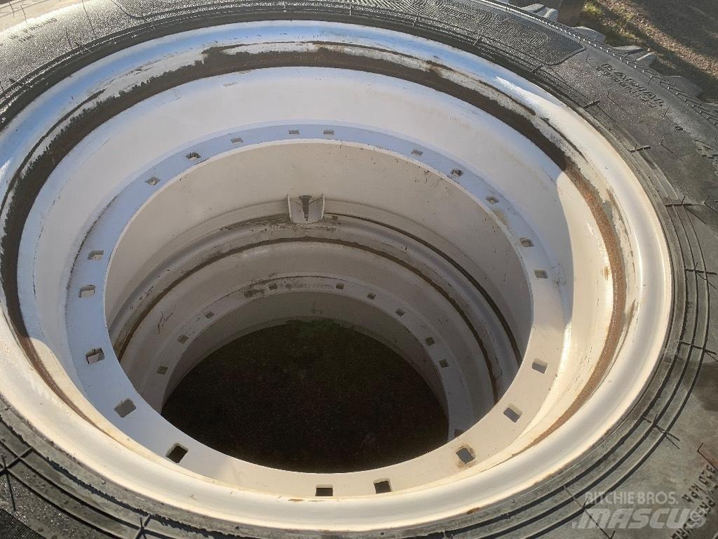 Nokian 16.9 R28 Pneumatiky, kola a ráfky