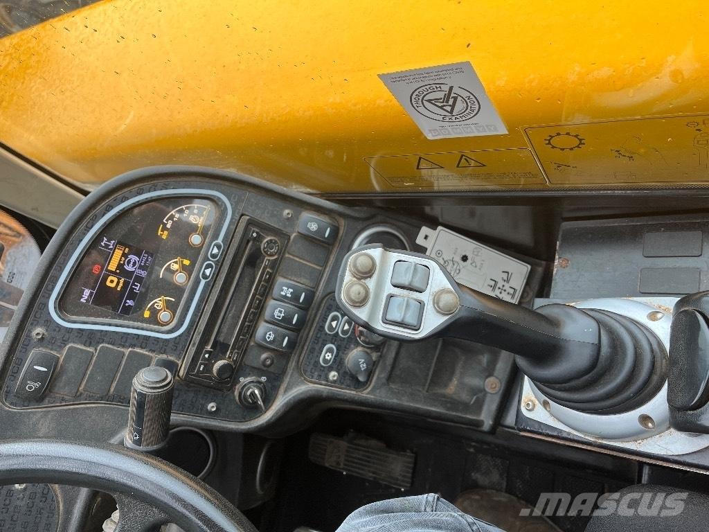 JCB 560-80 Teleskopické manipulátory