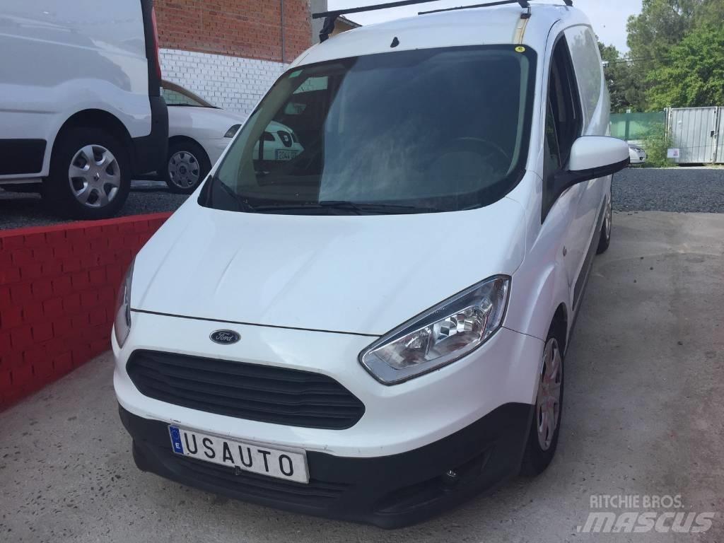 Ford Courier Skříňová nástavba