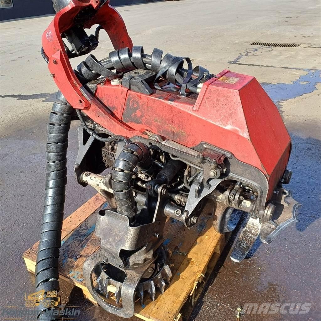Komatsu C124 Těžební hlavy