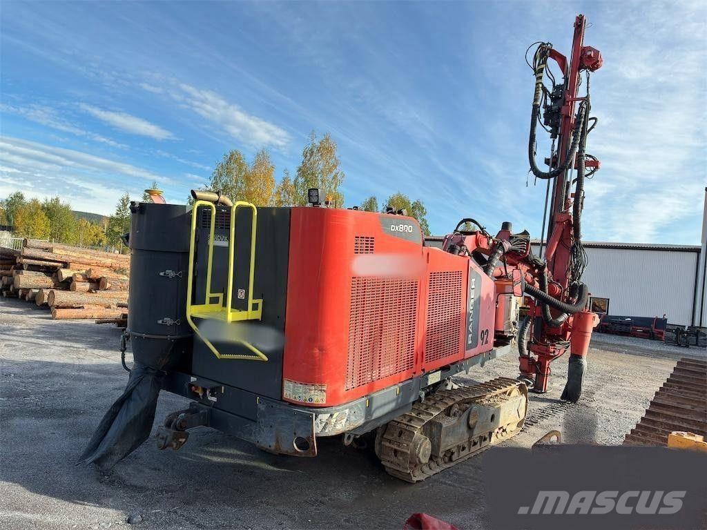 Sandvik DX800 Povrchové vrtací stroje