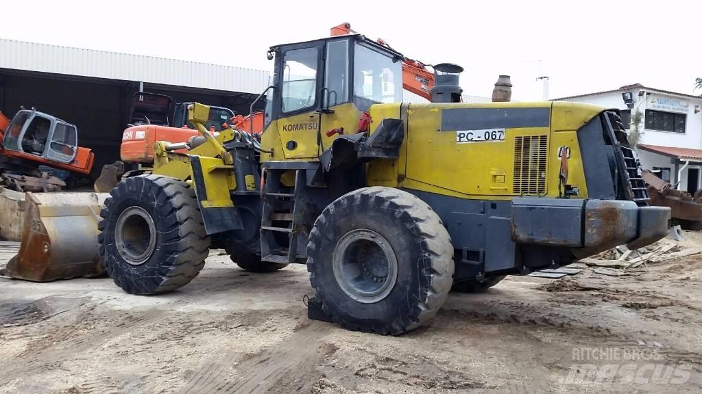 Komatsu WA470-5 Kolové nakladače