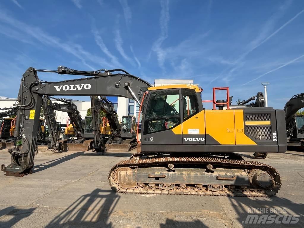 Volvo EC220EL Pásová rýpadla