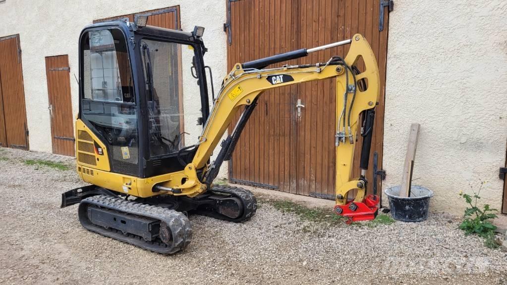 CAT 301.7 D Mini rýpadla < 7t