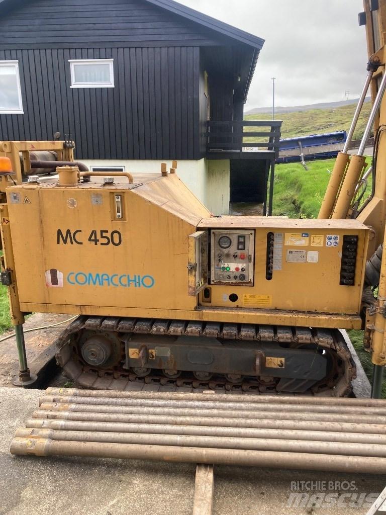 Comacchio MC 450 Vodní vrtné soupravy
