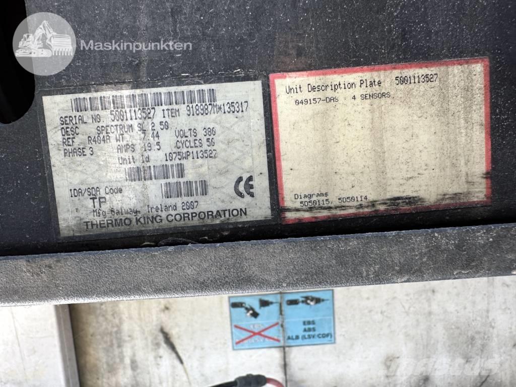 Schmitz SKO 24 Chladírenské návěsy