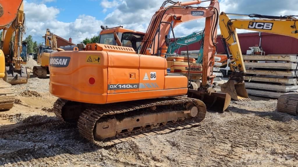 Doosan DX 140 LC-3 Pásová rýpadla