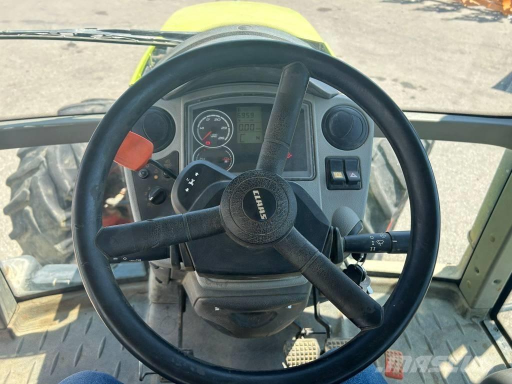 CLAAS Arion 610 C Traktory