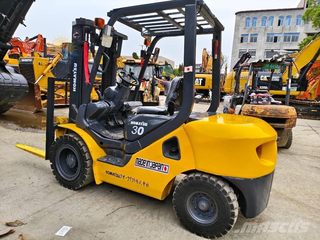 Komatsu FD30 Dieselové vozíky