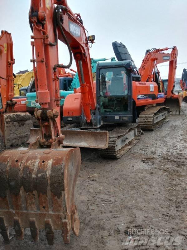 Doosan DH 80 Midi rýpadla 7t - 12t