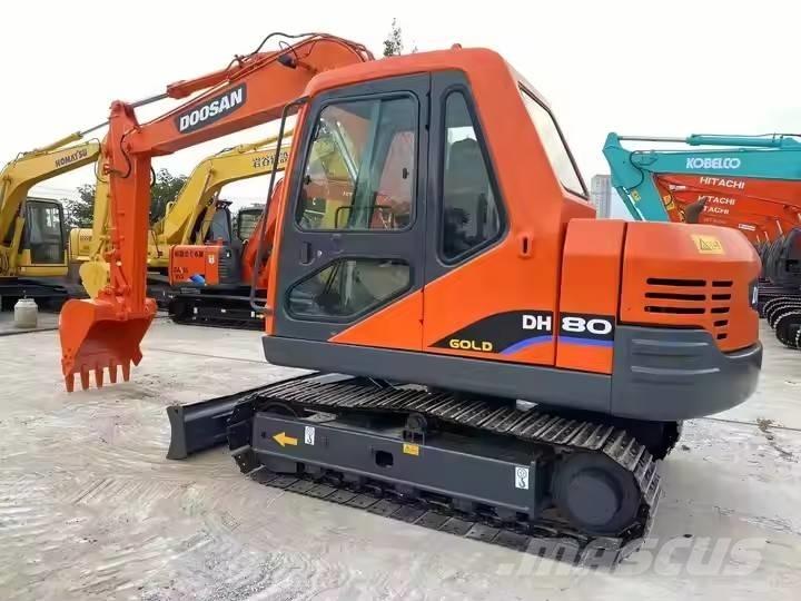 Doosan DH 80 Midi rýpadla 7t - 12t