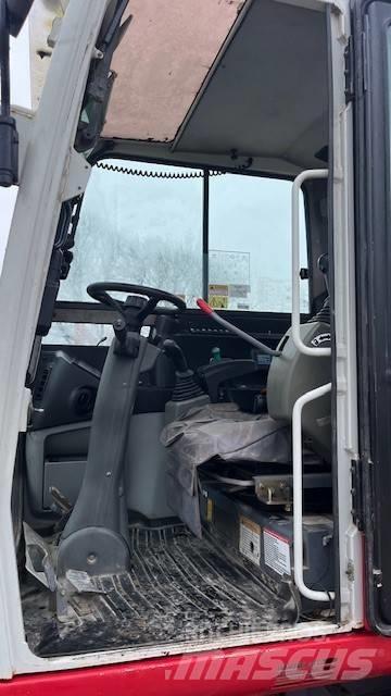 Takeuchi TB295W Kolová rýpadla