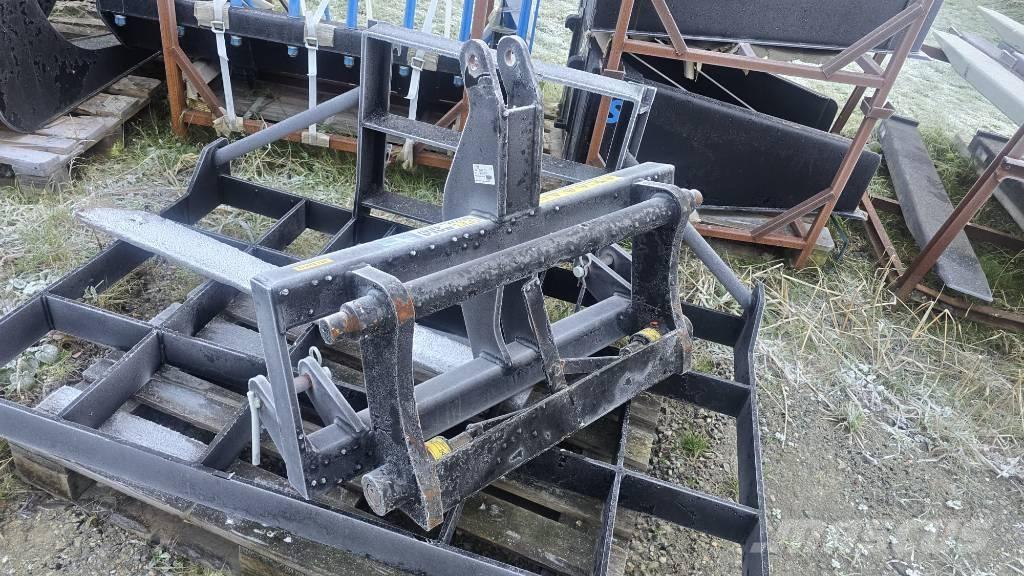  Adapter 3 punkt - L30 Kolové nakladače