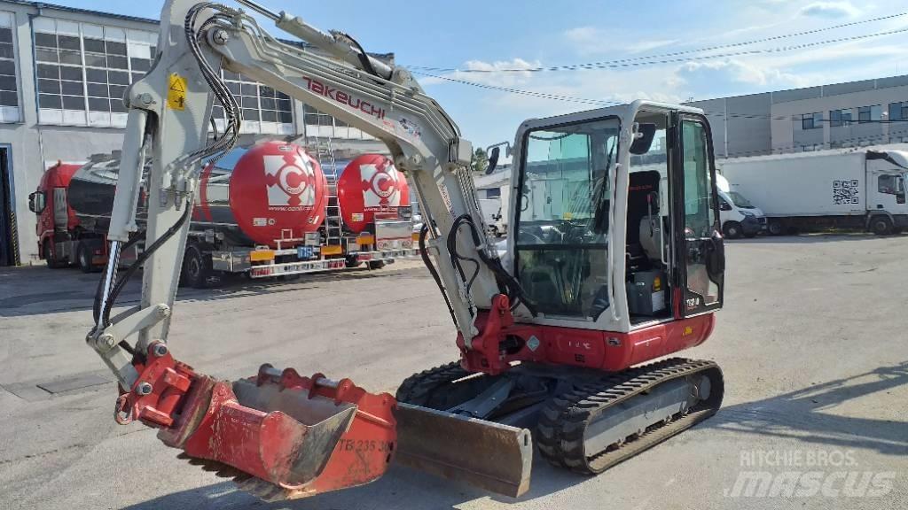 Takeuchi TB 240 Mini rýpadla < 7t