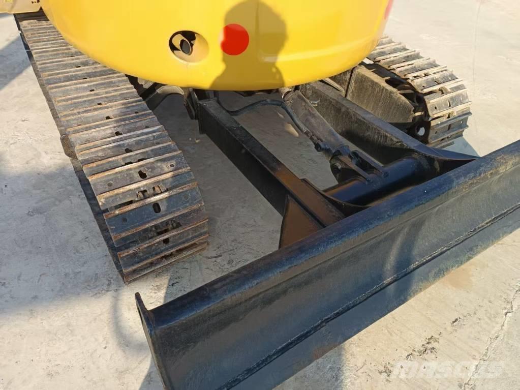 CAT 303 E CR Pásová rýpadla
