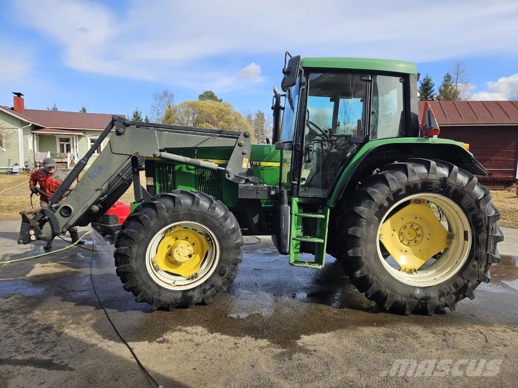 John Deere 6610 Traktory