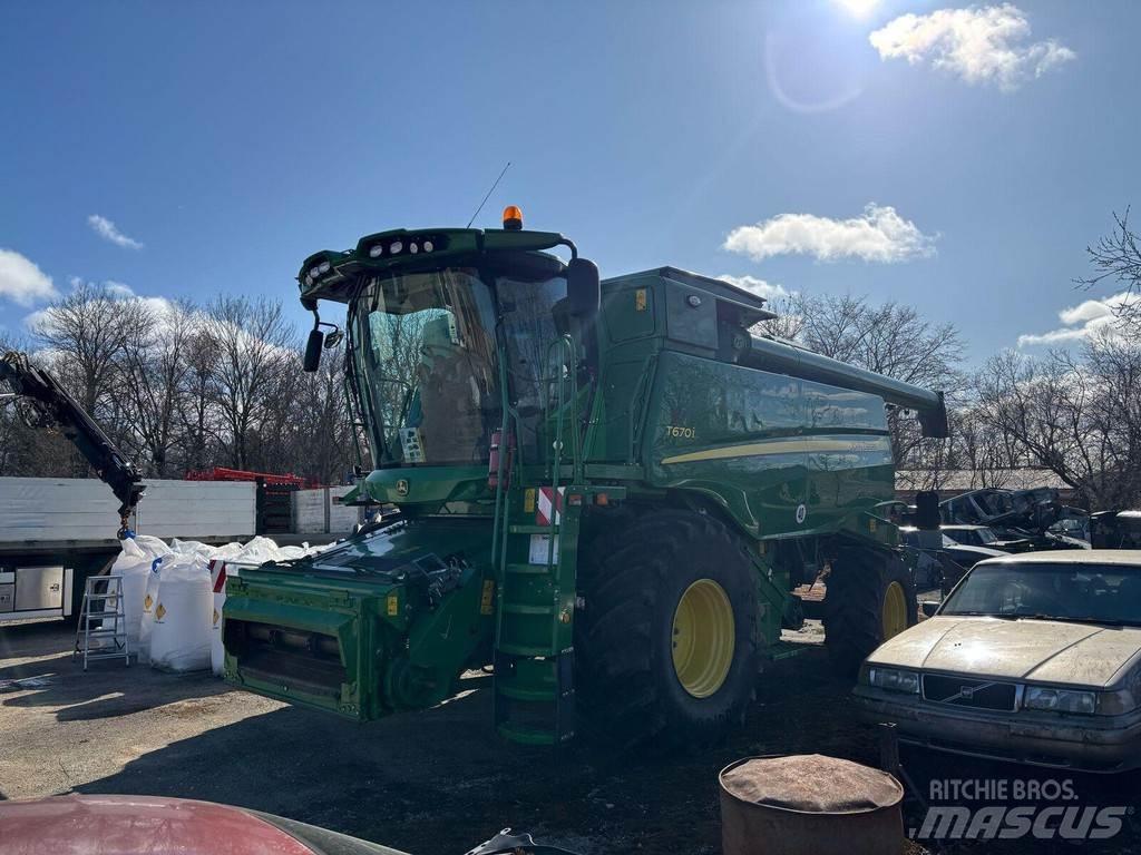 John Deere T670 Sklízecí mlátičky