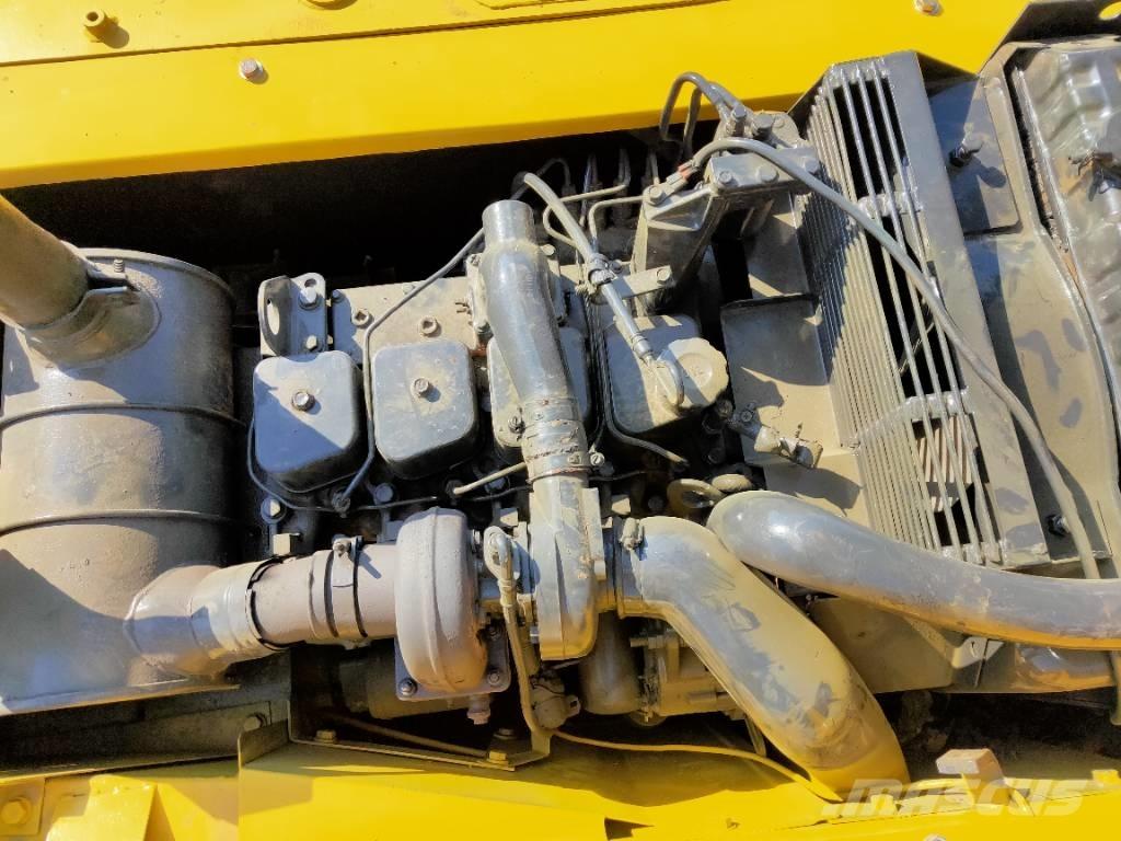 Komatsu PC120-6 Midi rýpadla 7t - 12t