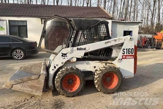 Bobcat S160 Smykem řízené nakladače