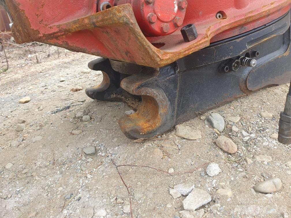 Cat. 320e Pásová rýpadla